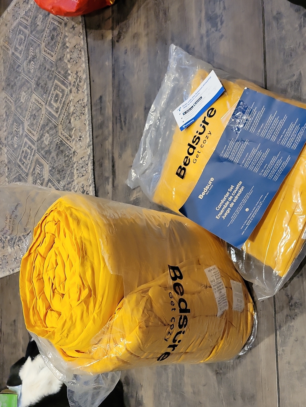 Bedsure CAL.KING COMFORTER SET,NIP!! Mustard Gold,Perfect! 104 X96 Inches
